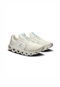 On CLOUDSWIFT 4 AD - Trainers - ivory   ivory