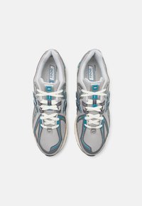 New Balance M1906 UNISEX - Sneakers basse - silver metallic