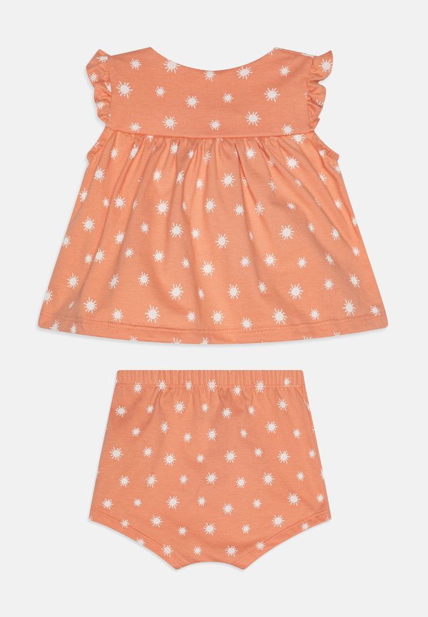 BEBE BARAFA ENSEMBLE SET - Shorts2