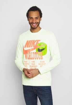 Long sleeved top - liquid lime