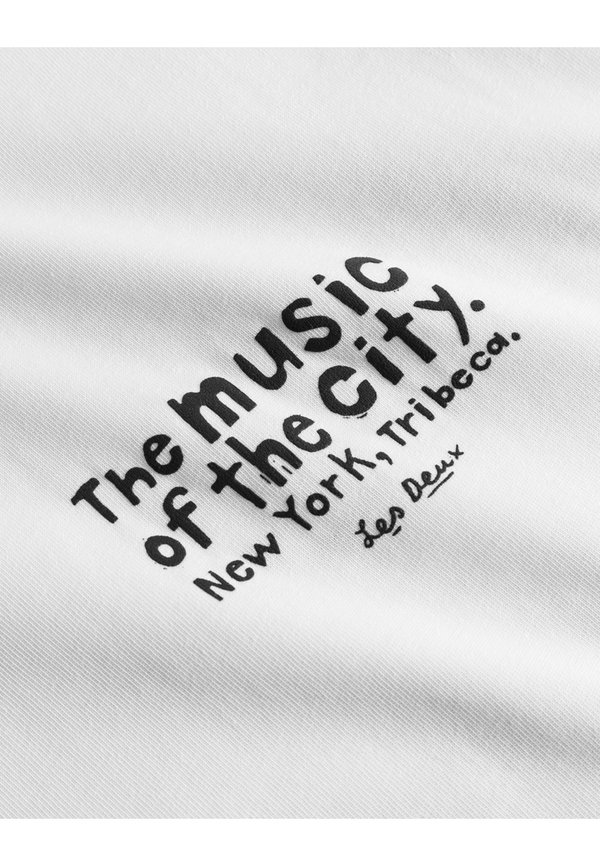 LUCA - Print T-shirt3