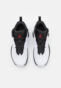 Jordan JORDAN STAY LOYAL 3 UNISEX - Obuća za košarku - white/university red/black