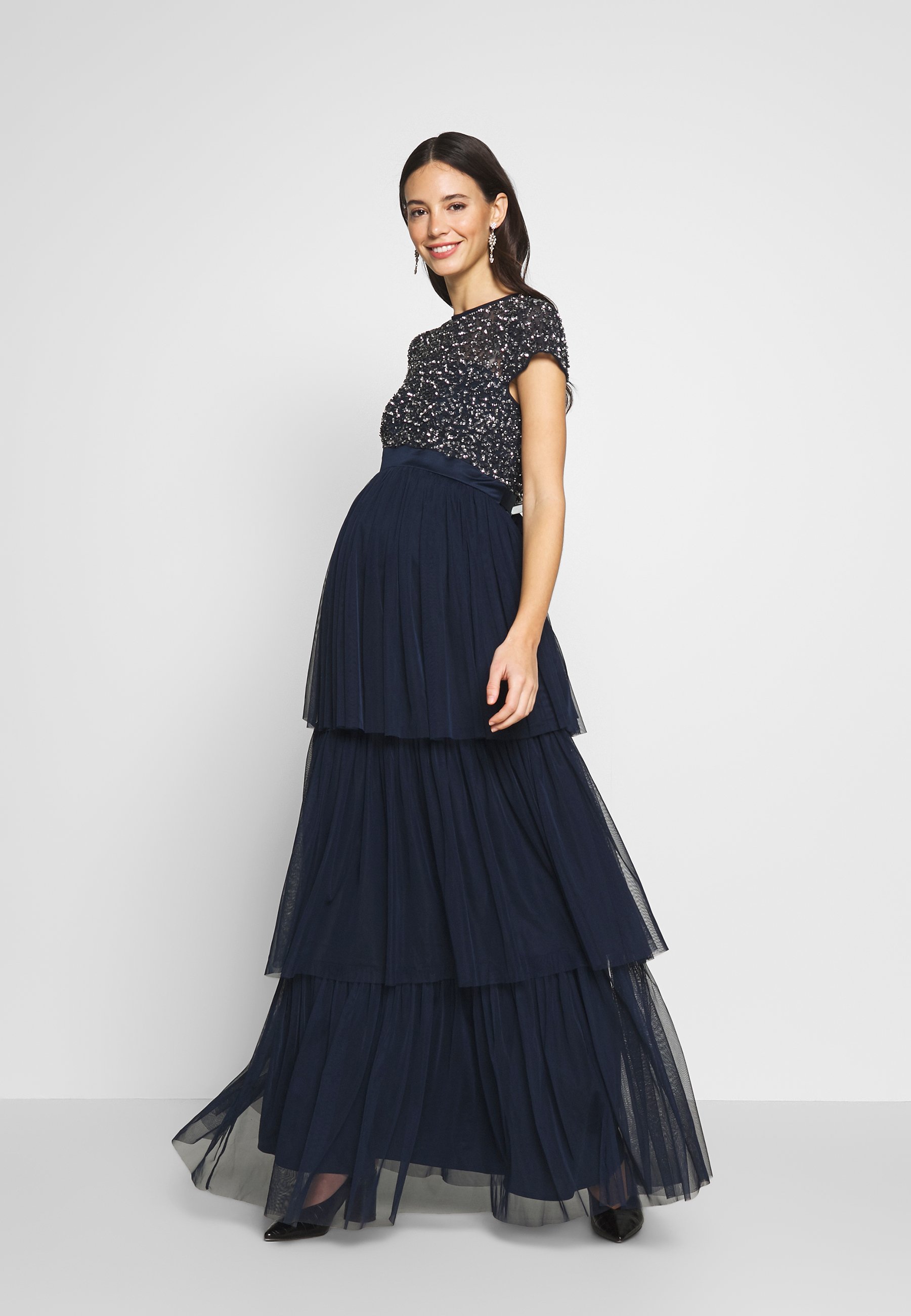 maya deluxe maternity