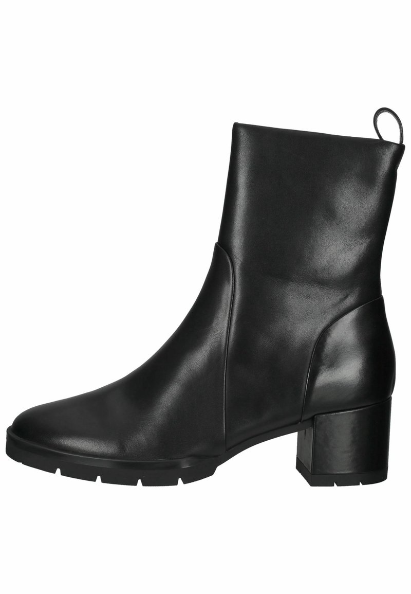 Bottine en cuir noir avec talon bloc, bout arrondi, languette de traction à l'arrière et semelle crantée.