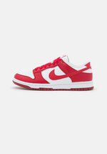 Nike Sportswear DUNK LOW NEXT NATURE - Baskets basses - white/gym red/blanc - ZALANDO.FR