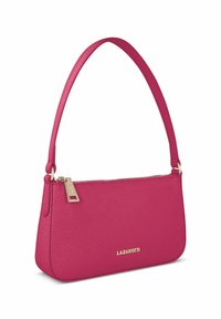 Pequeña bolsa de piel rosa con un zipper dorado y el logo "LAZAROTTI" en la parte frontal, con una sola correa y un acabado texturizado.