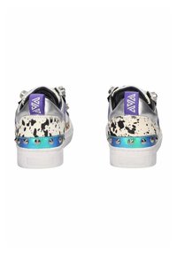 Emanuelle Vee OLIVIA - Sneakers basse - bianco