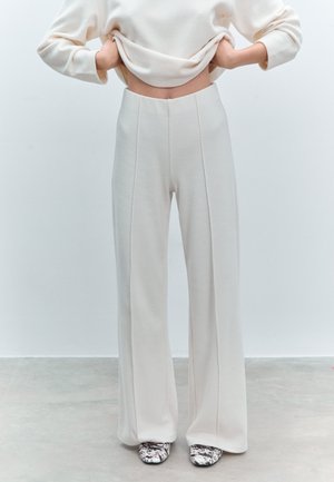 Tepláky - white