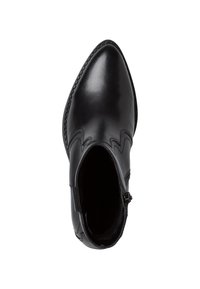 Botte cheville en cuir noir avec un bout pointu, des coutures décoratives sur la tige et une fermeture éclair sur le côté pour un enfilage facile. Texture lisse.