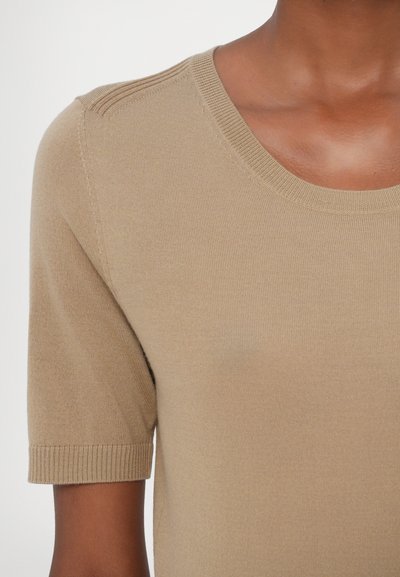 CLOSED CREW NECK SHORT SLEEVE - Tricou basic - urban beige