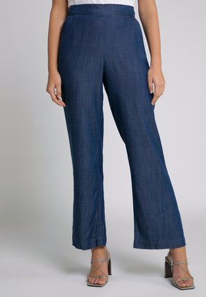LYOCELL, DENIM LOOK - Flared Jeans - bleu jean foncé