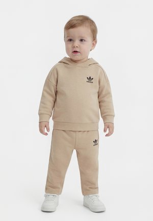 adidas Originals OVERSIZED HOODIE OPEN HEM PANT INFANT UNISEX SET - Hoodie - stone khaki