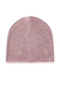 Dziana czapka beanie w delikatnym różowym kolorze o gładkiej fakturze. Z boku znajduje się małe, wypukłe logo. Klasyczny, zaokrąglony kształt.