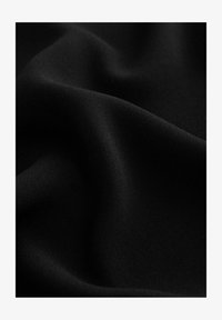 Valitud, black