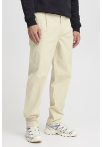 Solid SDMAURICE DYLAN DAD FIT - Trousers - oatmeal
