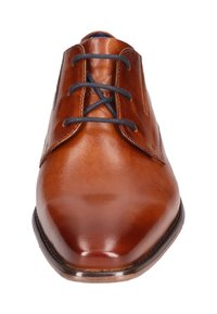 Braune Lederhalbschuhe mit glatter Oberfläche, runder Zehenform, Schnürung mit dunkelblauen Schnürsenkeln und schlanker Sohle.