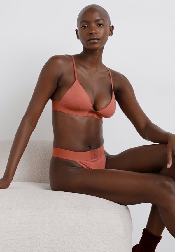 UNLINED TRIANGLE CK ESTABLISHED - Triangle bra - bruschetta4