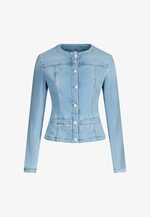 Giacca in denim blu chiaro con un design aderente, scollatura rotonda, maniche lunghe, tasche frontali e grandi bottoni di chiusura.