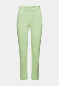 Jean slim vert clair avec fermeture à boutons et zip à l'avant, passants pour ceinture, et design à cinq poches sur fond uni.