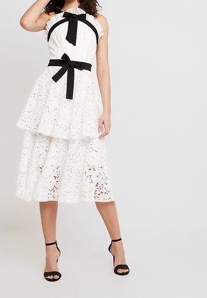 Robe de cocktail - white