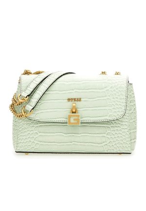 Sac à main en croco mint vert avec une chaîne en or, des accents en or et un rabat avant orné d'un logo en forme de lettre "G".