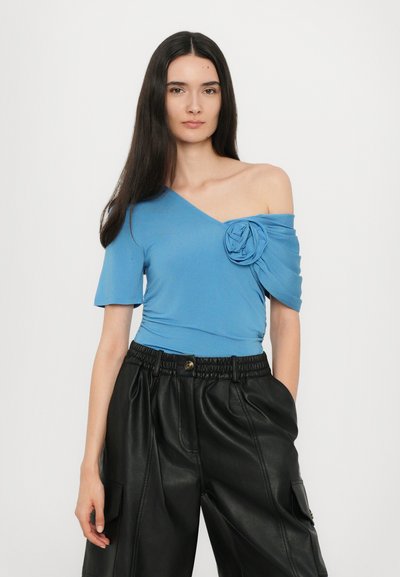 Baum und Pferdgarten JANSJE - Trükipildiga T-särk - parisian blue