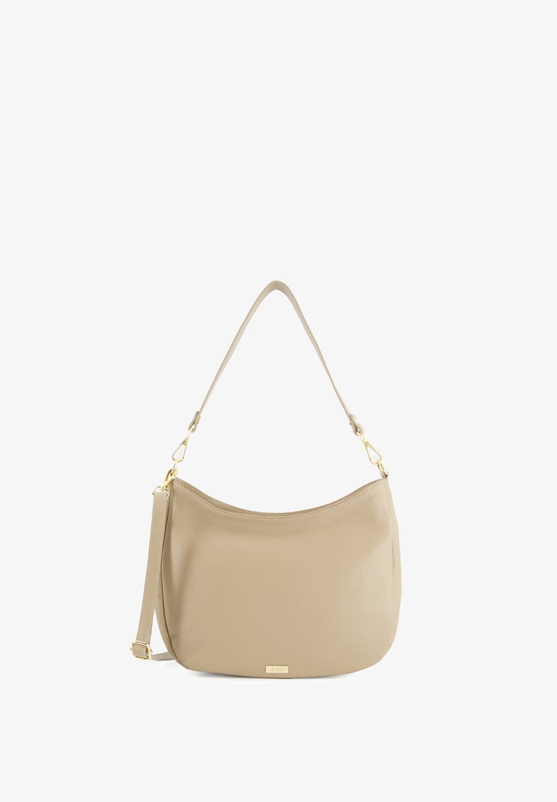 Beige Leder Schultertasche mit einer geschwungenen Form, ausgestattet mit einem einzelnen oberen Griff und goldenen Hardware-Details, glatter Oberfläche und minimalistischen Design.
