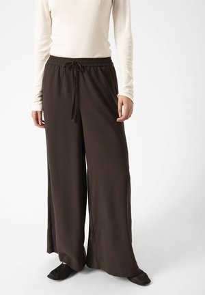 Trousers - chocolate torte