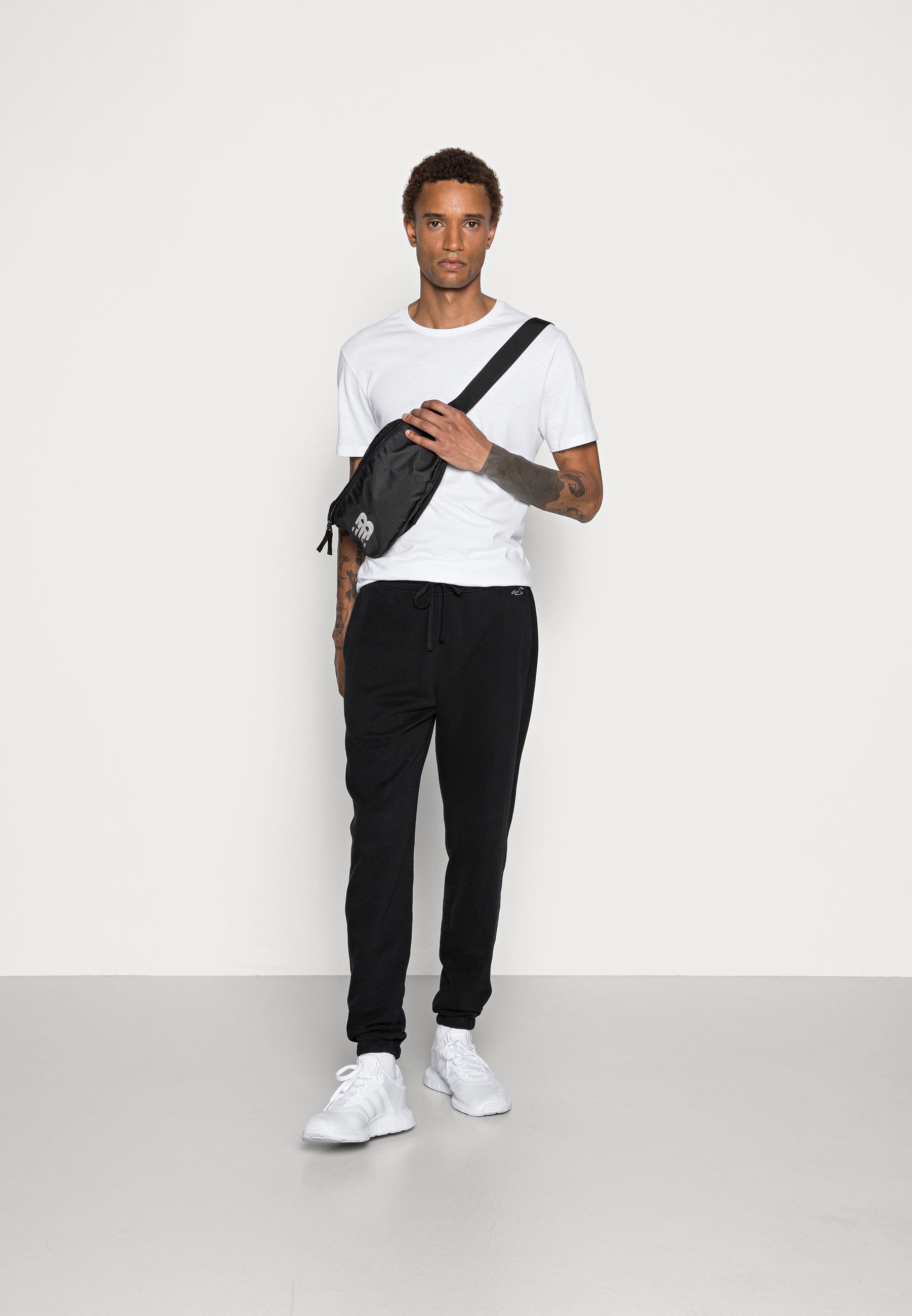 Hollister Co. CINCH - Pantaloni sportivi - black/nero - Zalando.it