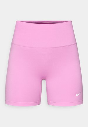 Rosa atletiske shorts med høy midje, laget av elastisk materiale. Har en liten hvit Nike-logo nederst til høyre.