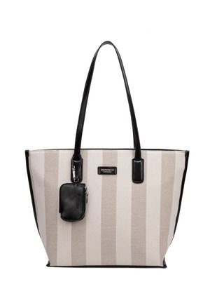 Borsa a tracolla a righe verticali beige e grigie con manici neri e una piccola pochette nera con zip attaccata sul davanti.