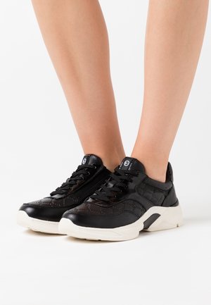 Tamaris Pure Relax LACE UP - Sneaker low - black