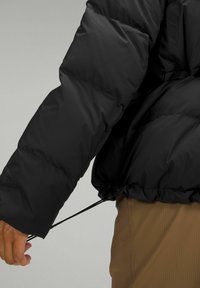 lululemon WUNDER PUFF - Jakna ispunjena paperjem - black