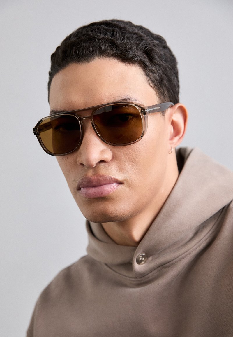Tom Ford Solbriller - shiny light brown