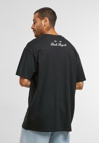 Mister Tee T-shirts print - black