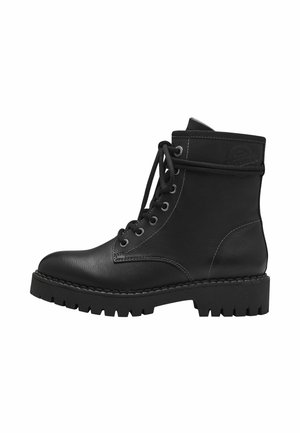 Winter boots - black