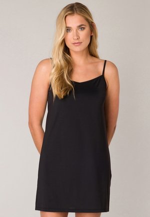 BASE LEVEL YANIRA - SLIPDRESS - Nachtjapon - black