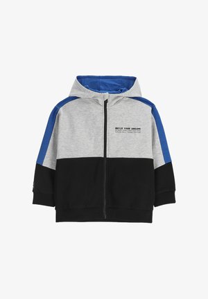 Dziecięca bluza z kapturem w kolorach szarym, czarnym i niebieskim, z kapturem oraz napisem "Buduj swoje marzenia" na klatce piersiowej.