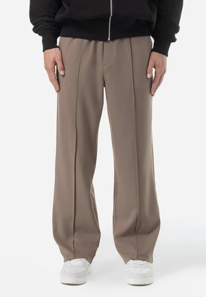 Pantalones - brown
