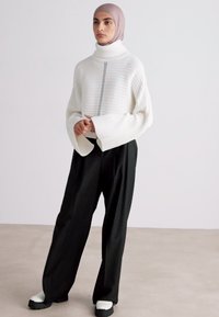 BOSS FAMINDI - Πουλόβερ - silver