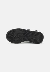 Champion RD18 UNISEX - Tenisky - white/grey/new black