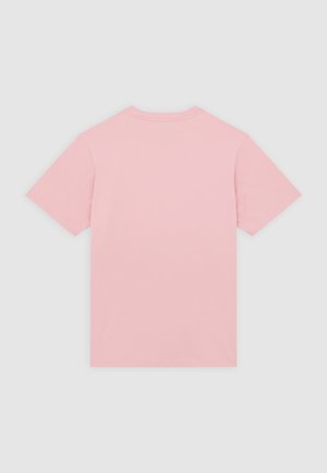 Roze katoenen T-shirt met korte mouwen, ronde halslijn, gladde textuur en een eenvoudig ontwerp; zonder afbeeldingen of patronen.