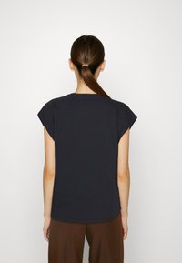 Pepe Jeans BLOOM - Pamata T-krekls - dark blue