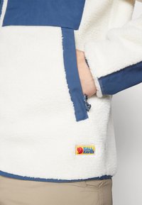 Fjällräven VARDAG PILE JACKET M - Jakna iz flisa - chalk white/indigo blue