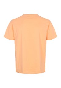 Tričko s krátkym rukávom, mäkký bavlnený materiál, jednofarebná svetlooružová farba, okrúhly výstrih, voľný strih, bez vzorov alebo viditeľných kovových častí.