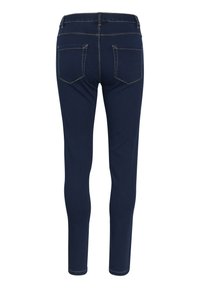 Tmavě modré denimové skinny džíny s hladkým povrchem, se dvěma zadními kapsami a kontrastním žlutým prošíváním podél švů.