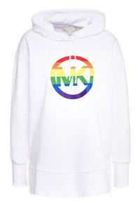 Sudadera blanca con un gran logo "MK" de colores arcoíris dentro de un círculo. El material parece suave con un interior texturizado. Cuerdas ajustables presentes.