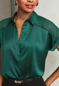 Lipsy PETITE FIT  - Košilová halenka  - green
