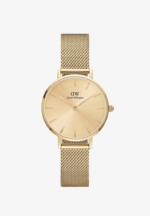 Arany színű hálós szíjas óra kerek számlappal, minimalista órjelekekkel és márkajelzéssel. Simára polírozott, fényes felület, modern dizájn.