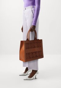 TWINSET BAG - Shopper - cuoio